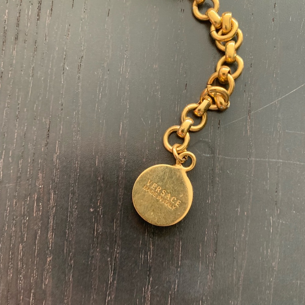 Gold Medusa Crystal Versace Pendant Necklace - Picture 2 of 3